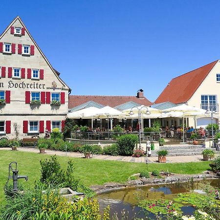 Cafe-Restaurant Zum Hochreiter Lägenhet Spalt Exteriör bild